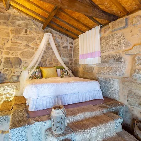 ファームステイ Quinta Da Eira Do Prado セロリコ・デ・バスト